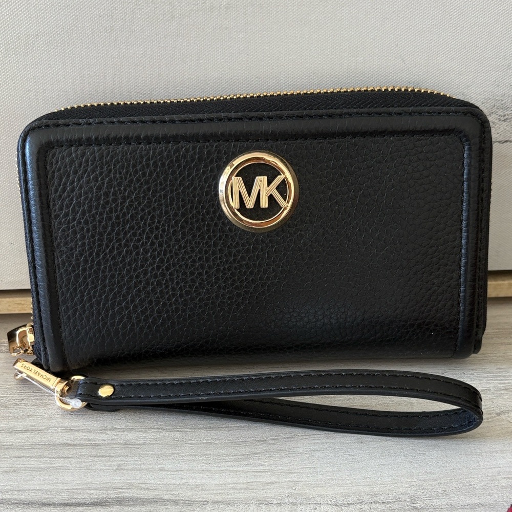 Michael Kors Black Leather Wristlet with Gold Zipper